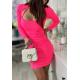 Ołówkowa sukienka mini elegancka neonowy róż Body Boom