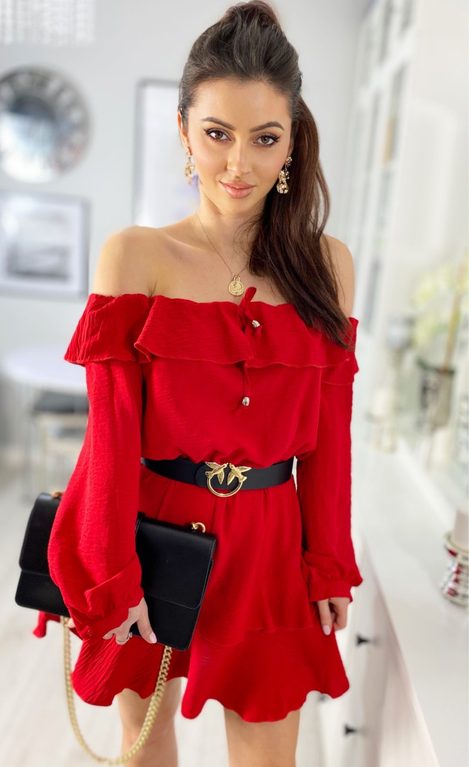 Czerwona sukienka mini z falbankami butik online smlfashion (7)